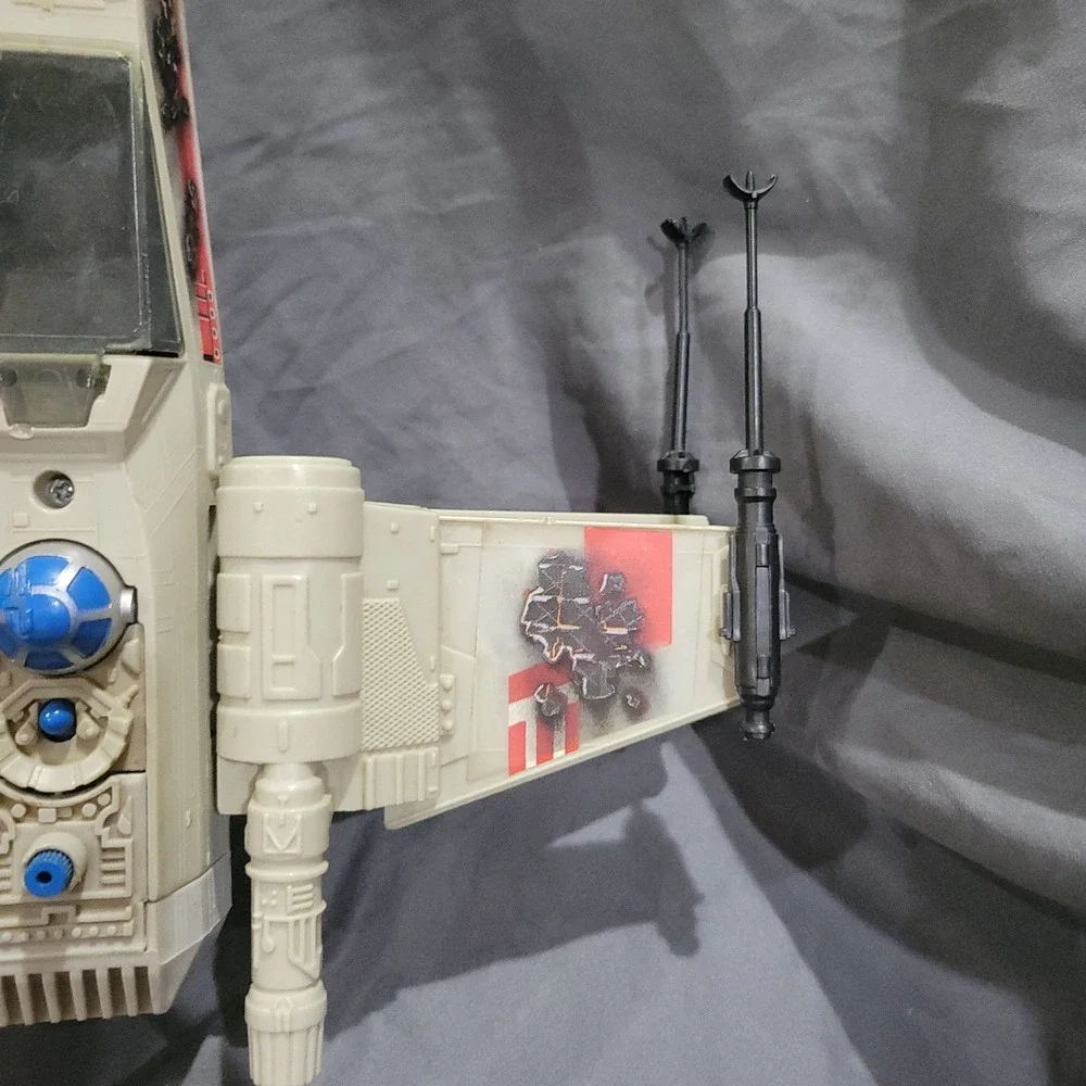 Star Wars Vintage ESB Battle Damaged X-Wing Fighter Kenner 1983 NOT Working